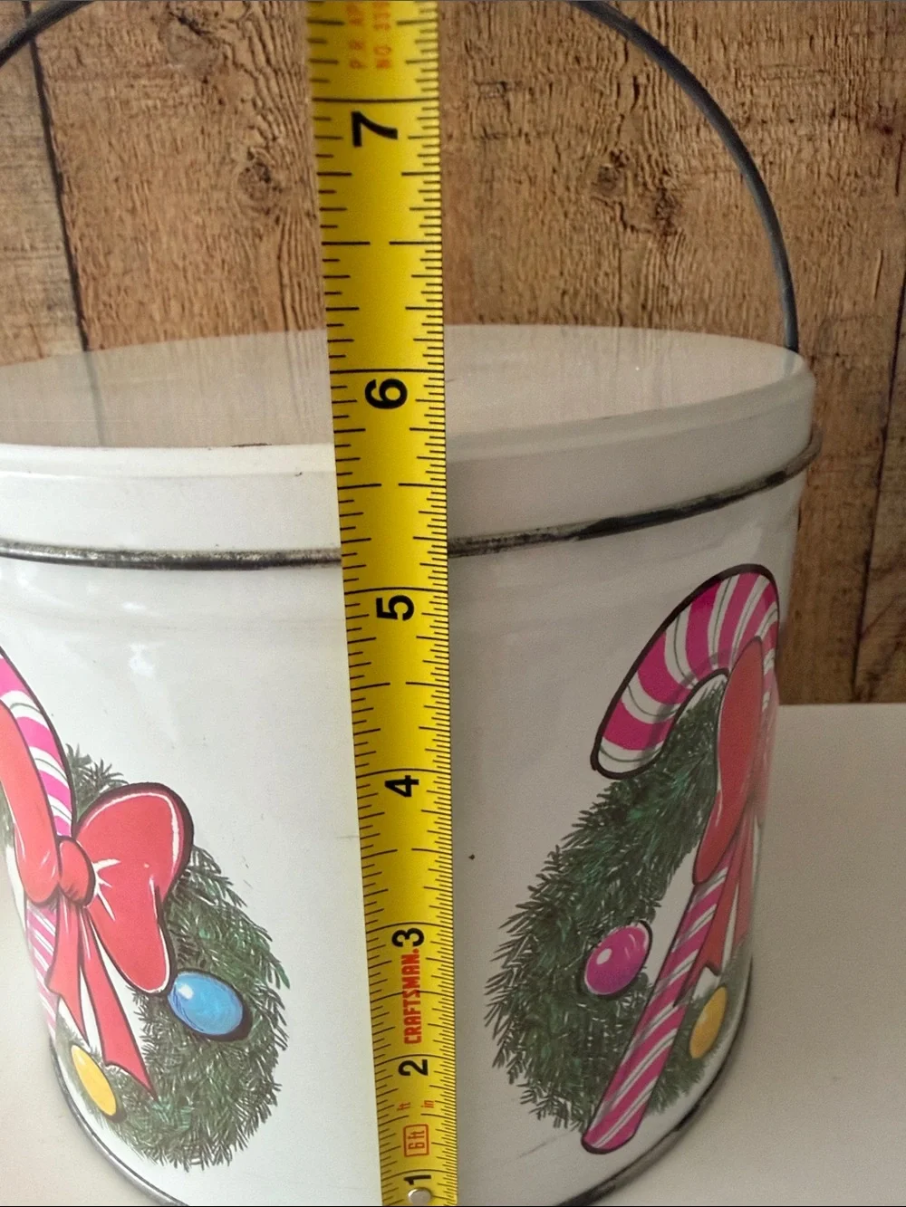 VTG Deco Tin White Holiday Candy Cane Wreath Tin with Handle